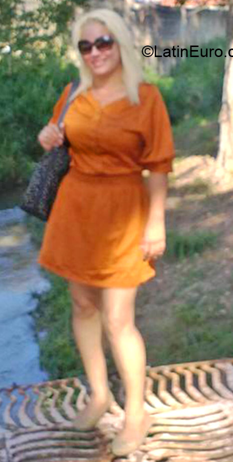 Date this funny Venezuela girl Marlyn from Caracas VE354