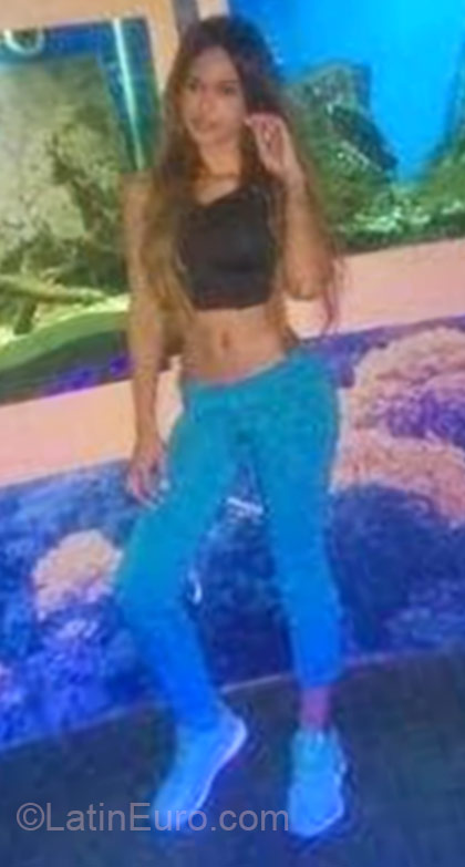 Date this charming Colombia girl Julieth from Medellin CO16704