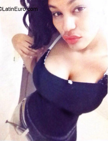 Date this lovely Dominican Republic girl Maney rubi from Santiago DO21086