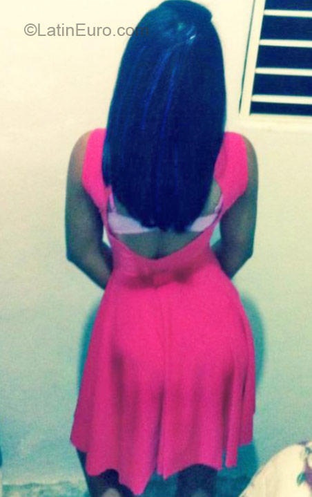 Date this voluptuous Dominican Republic girl Paola from Santo Domingo DO21102