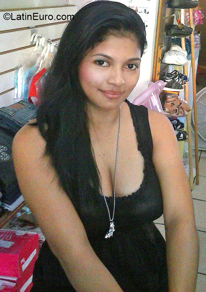 Date this young Panama girl Carolina from Panama City PA543