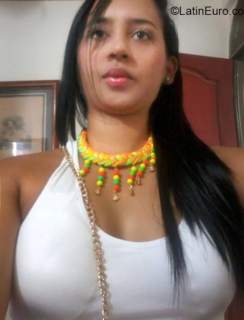 Date this passionate Colombia girl Wendy from Neiva CO16889