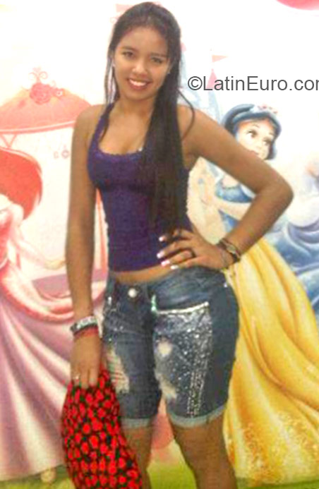 Date this fun Colombia girl LuLu from Valledupar CO16897