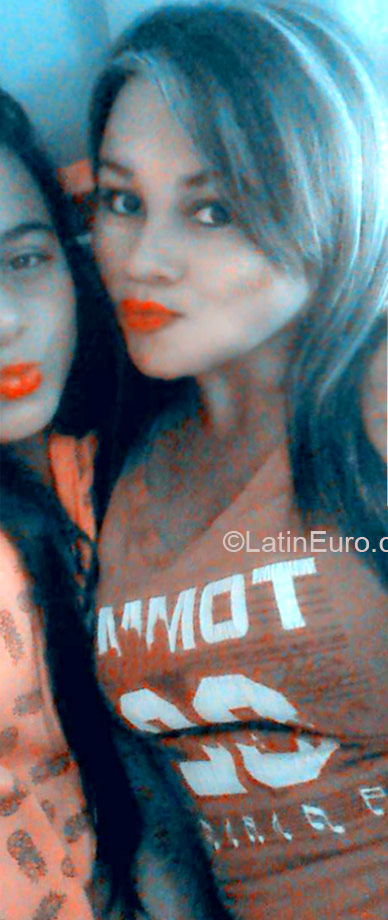 Date this nice looking Colombia girl Ginna from Bucaramanga CO16904