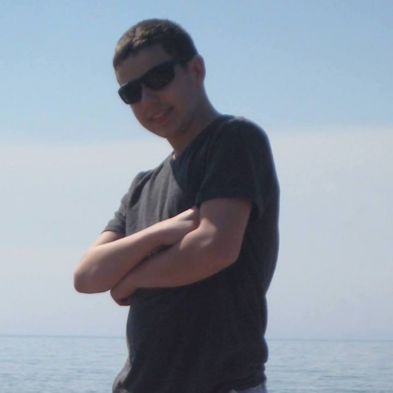 Date this sensual United States man Collin from Independence US15874