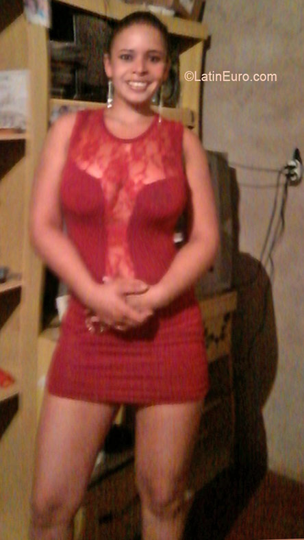 Date this good-looking Brazil girl Debora from Sao Paulo BR9230
