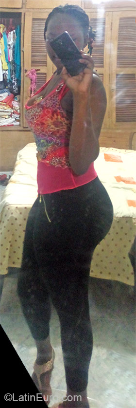 Date this hard body Colombia girl Mela from Buenaventura CO16981