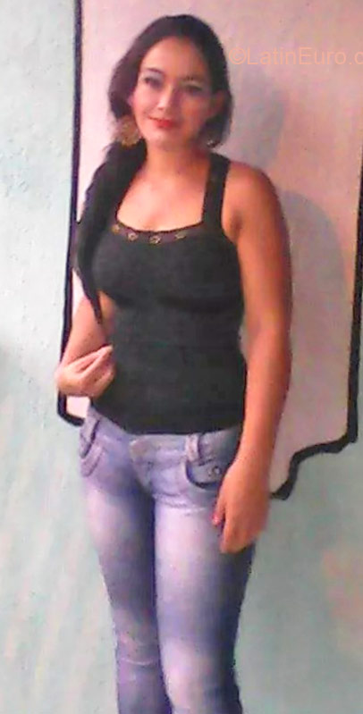 Date this funny Colombia girl Paola from Cali CO17027