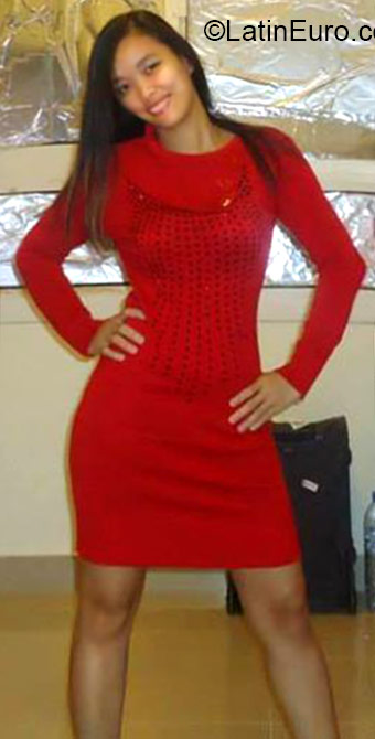 Date this happy Philippines girl Jennifer from Manila PH754