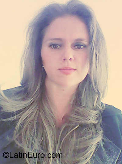 Date this funny Colombia girl Alejita from Bogota CO17061