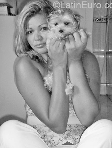 Date this beautiful Brazil girl Adriana from Rio De Janeiro BR9259