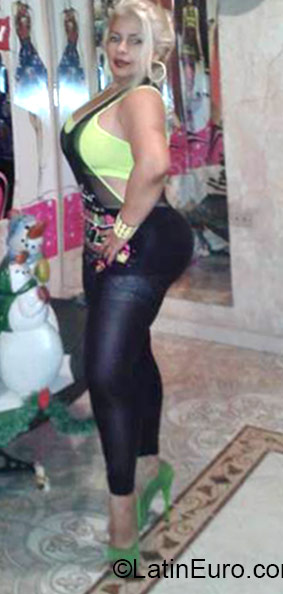 Date this delightful Colombia girl Elizabeth from Cali CO17088