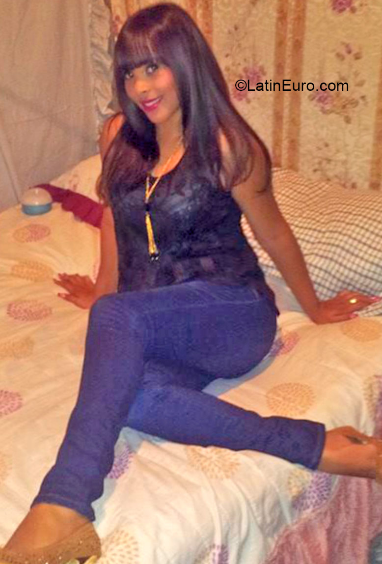 Date this beautiful Dominican Republic girl Maria paula from Santo Domingo DO21645