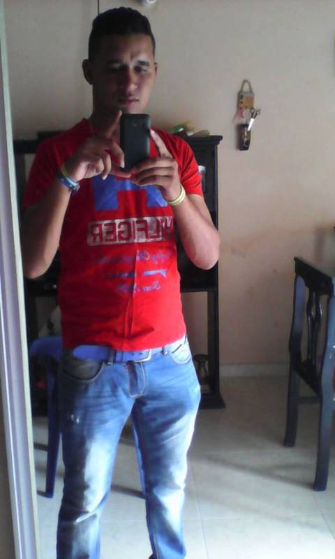 Date this nice looking Colombia man Josue from Santa Marta CO17140