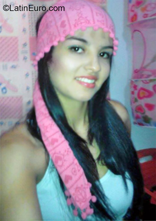 Date this charming Colombia girl Ana from Medellin CO17143