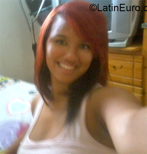 Date this hot Dominican Republic girl Yaneisie from San Pedro De Macoris DO21937