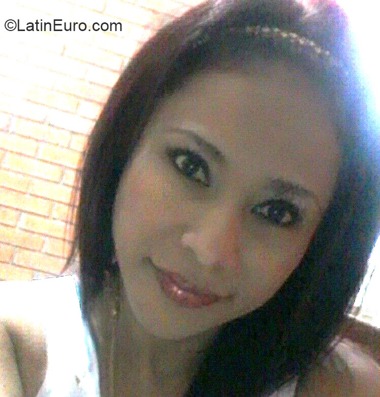 Date this charming Colombia girl Erika from Medellin CO17309