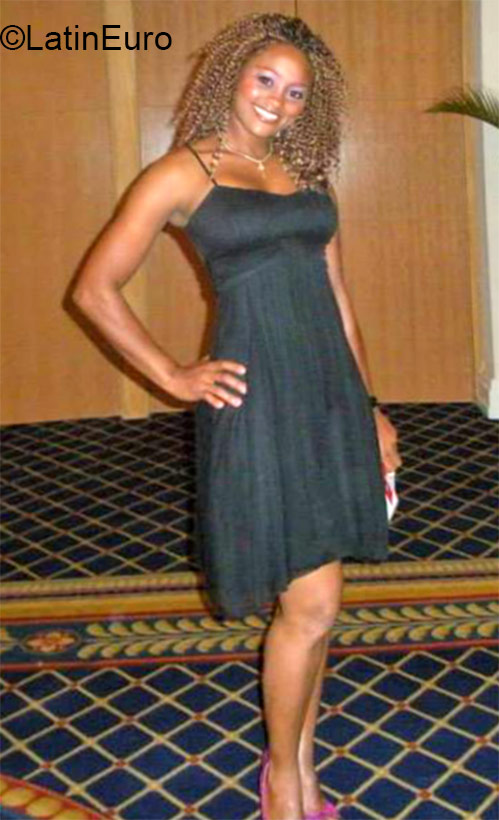 Date this lovely Dominican Republic girl Gleni from San Pedro DO22043