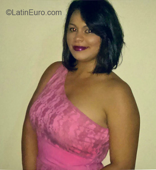 Date this good-looking Dominican Republic girl Icilsa from Santiago DO22359