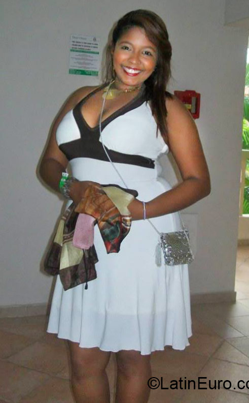 Date this delightful Dominican Republic girl Karina from Santiago DO22370