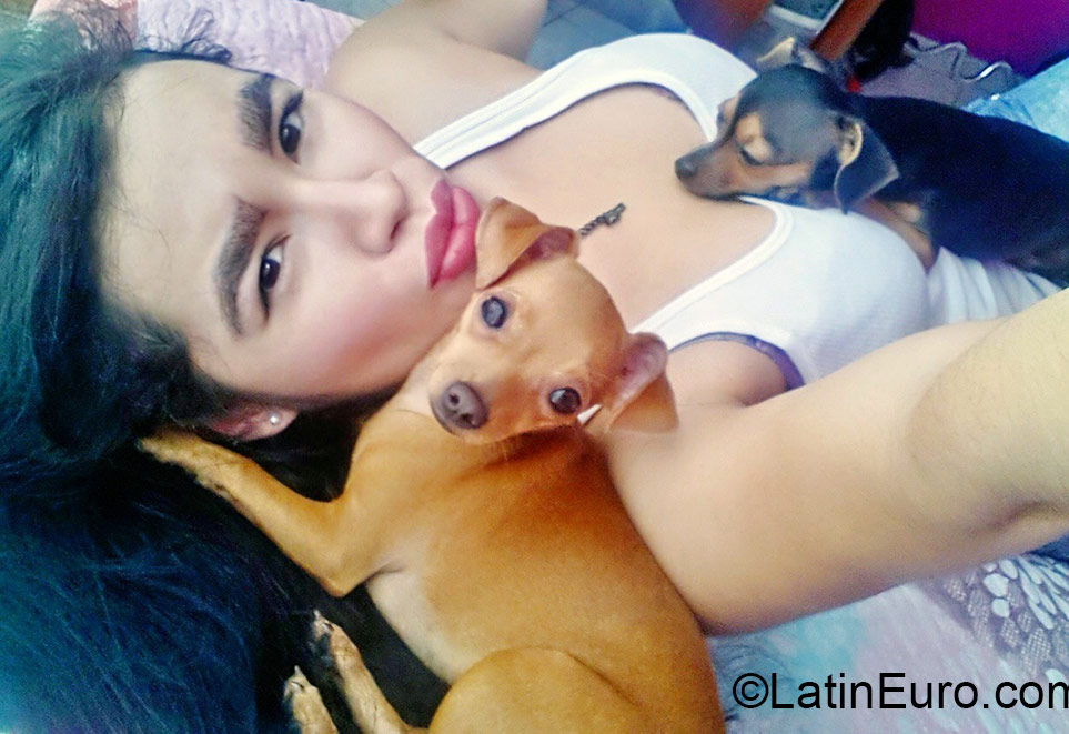 Date this nice looking Colombia girl Stefania from Medellin CO17560