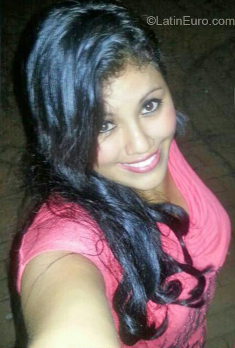 Date this funny Honduras girl Saray from Choluteca HN1555