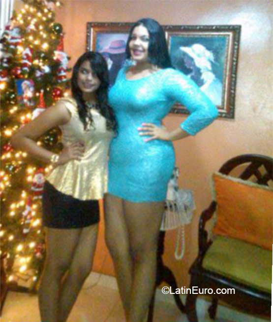 Date this lovely Dominican Republic girl Yuliana from Santo Domingo DO22620