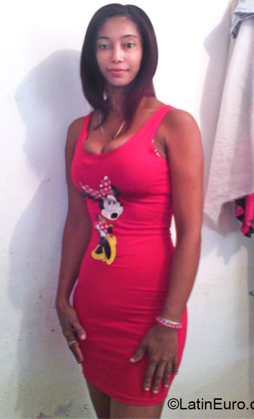 Date this hard body Dominican Republic girl Maria from Santiago DO22730