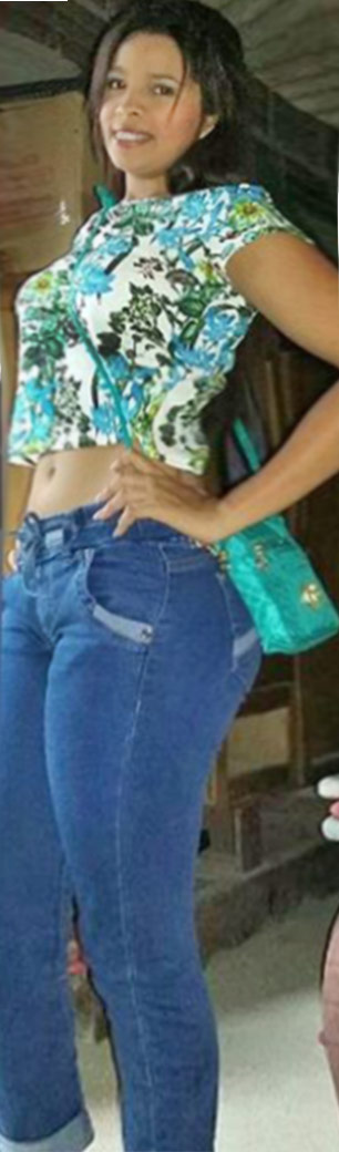 Date this hot Dominican Republic girl Lily from Barranquilla DO22735