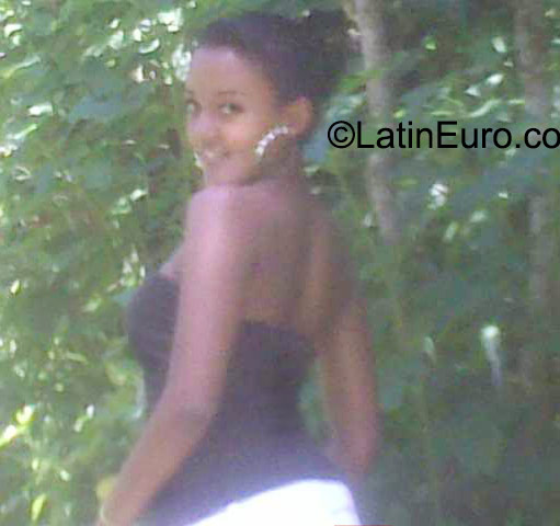 Date this good-looking Venezuela girl Shahewie from Caracas VE591