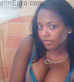 Date this lovely Dominican Republic girl Fiordalisa from Santiago DO22917