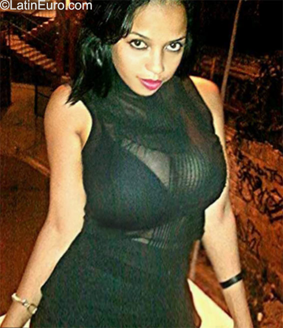Date this tall Dominican Republic girl Mabel from Santiago DO23029