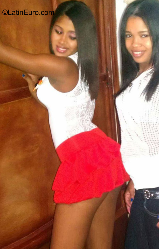 Date this passionate Dominican Republic girl Yani from Santo Domingo DO23057