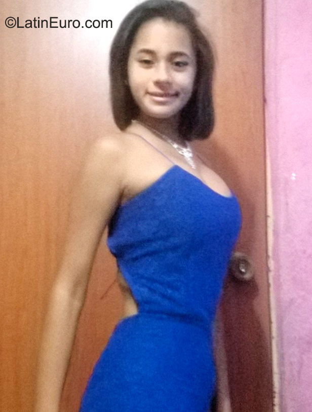 Date this young Venezuela girl Yesika from Guayana VE612