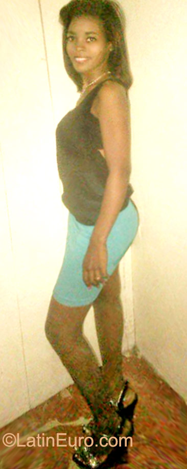 Date this passionate Dominican Republic girl Alexia from San Pedro de Macoris DO23072