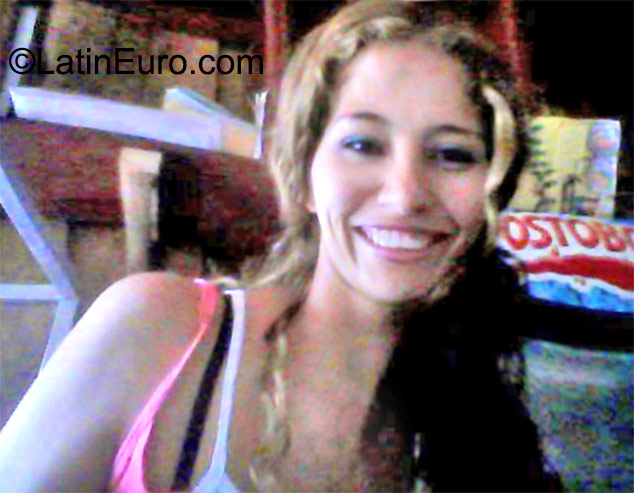 Date this sultry Colombia girl Natalia from Santa Marta CO17926