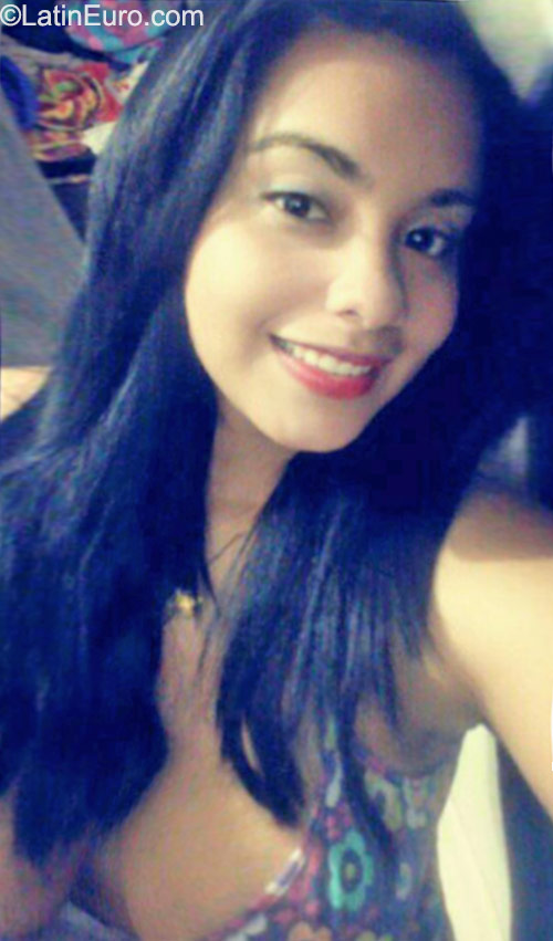 Date this lovely Dominican Republic girl Alba from San Juan DO23220