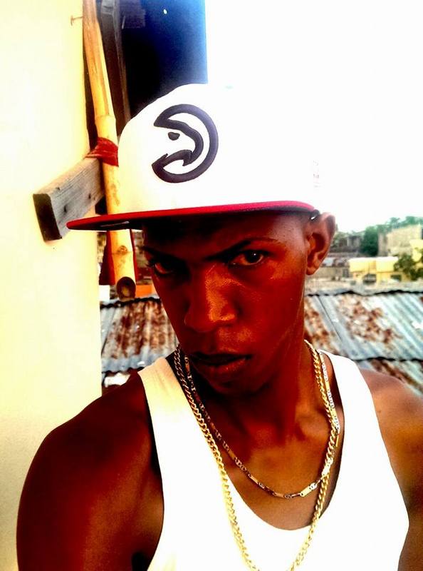 Date this pretty Dominican Republic man Piter from Santo Domingo DO23263