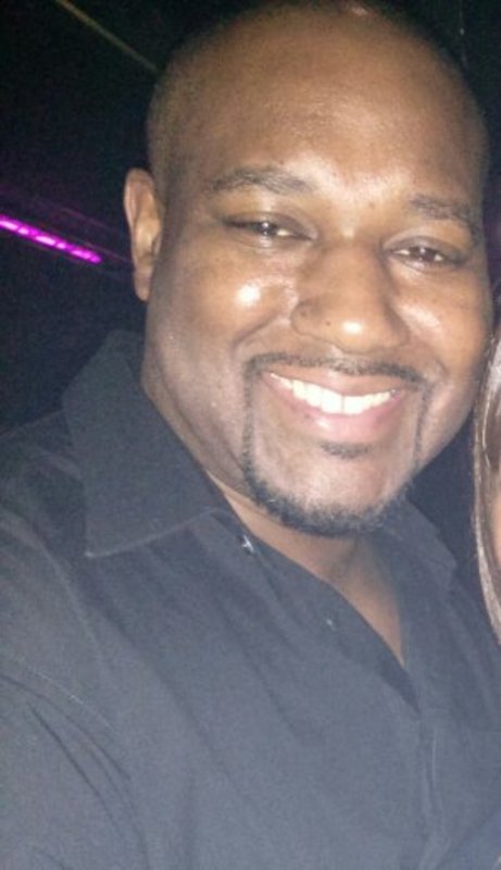 Date this funny United States man Raymond from Roosevelt US16493