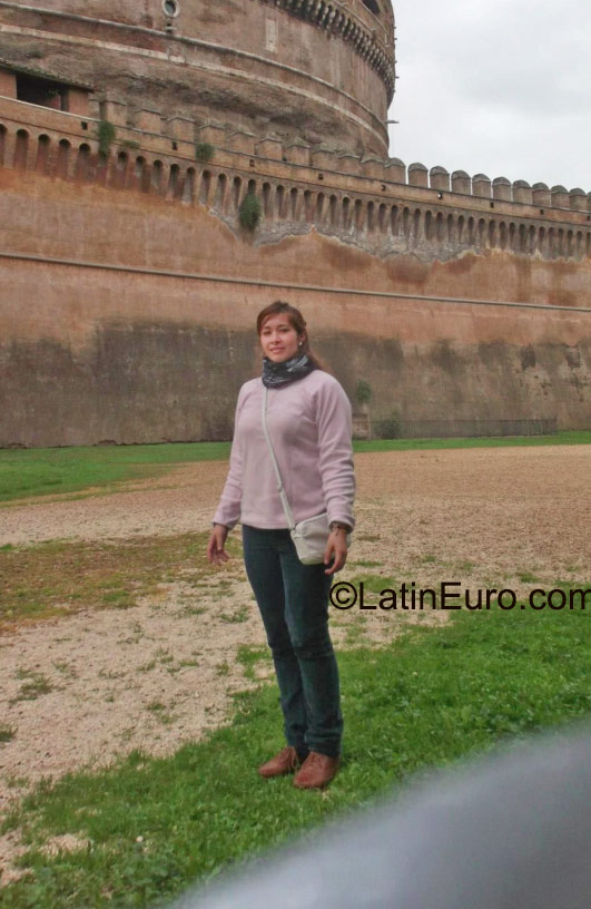 Date this exotic Colombia girl Angela from Bogota CO18077