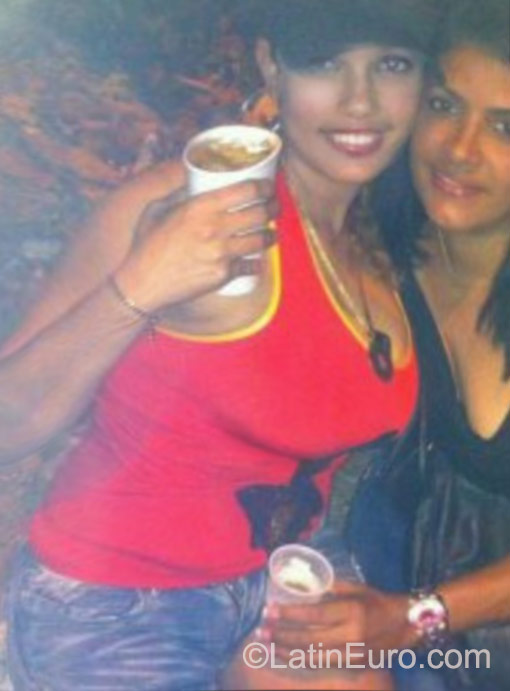 Date this sultry Dominican Republic girl Ruth from Santo Domingo DO23496