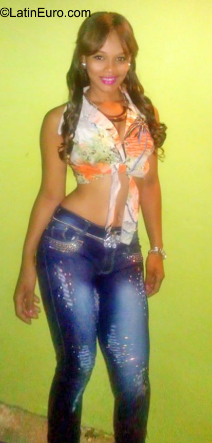 Date this georgeous Dominican Republic girl Lisandria from Puerto plata DO23497