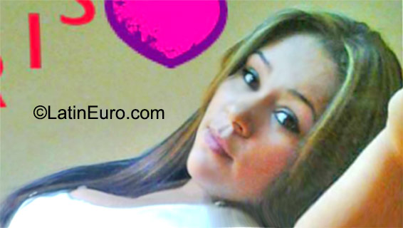 Date this athletic Colombia girl Isabel cristina from Medellin CO18174