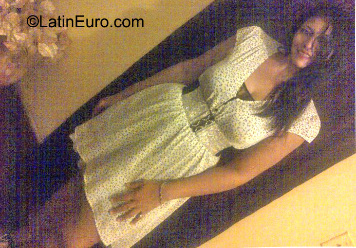 Date this hard body Dominican Republic girl Ramona from Santo Domingo DO23641
