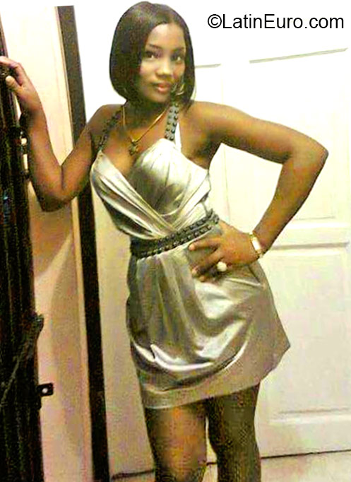 Date this good-looking Dominican Republic girl Rosangela from Santo Domingo DO23704
