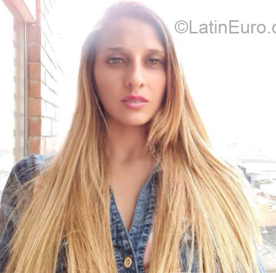 Date this exotic Colombia girl Yeny from Medellin CO18219