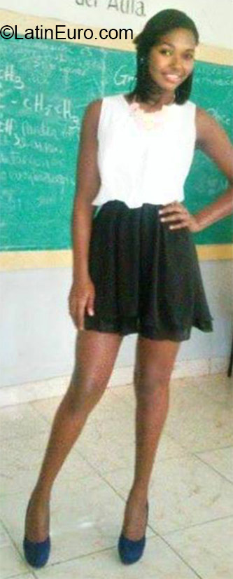 Date this passionate Dominican Republic girl Camila from Santo Domingo DO23865