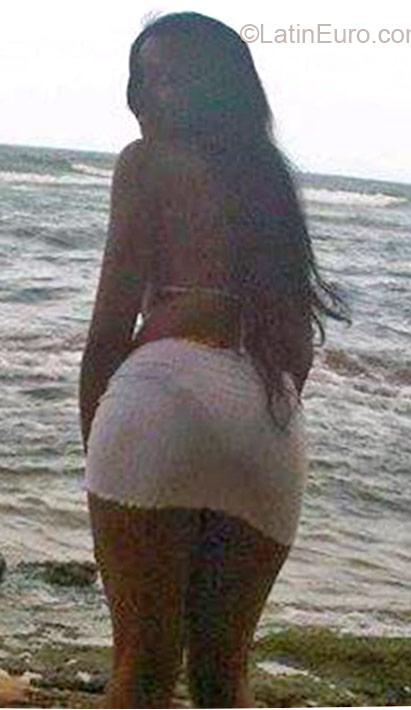 Date this good-looking Dominican Republic girl LesMary from San Cristobal DO24150