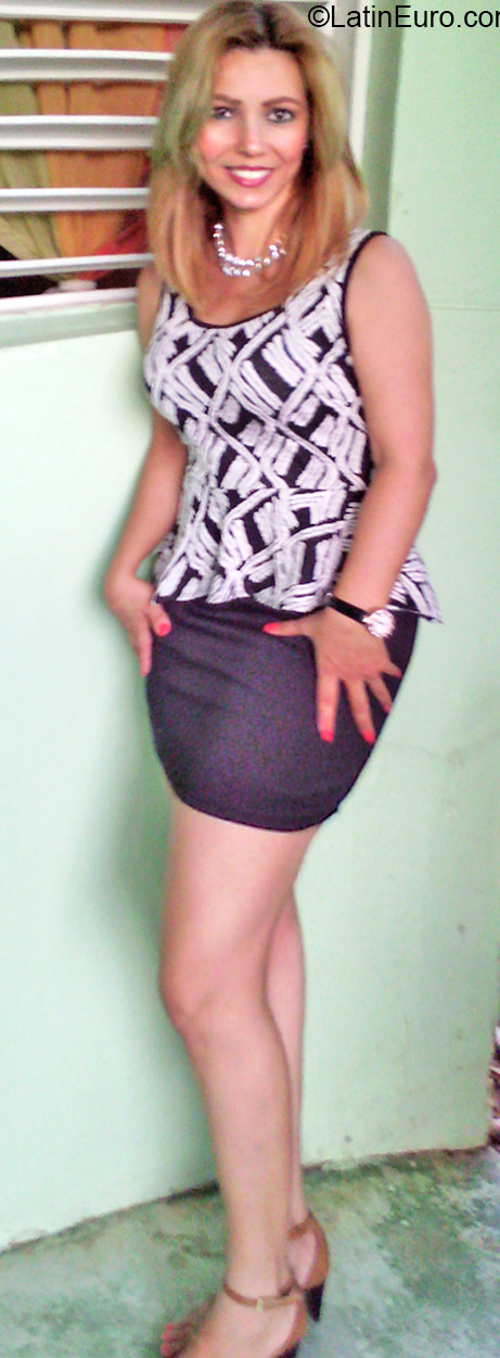 Date this good-looking Dominican Republic girl Maribel from Santiago DO27267