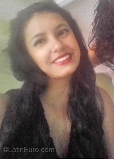 Date this sensual Colombia girl Dani from Cucuta CO18397